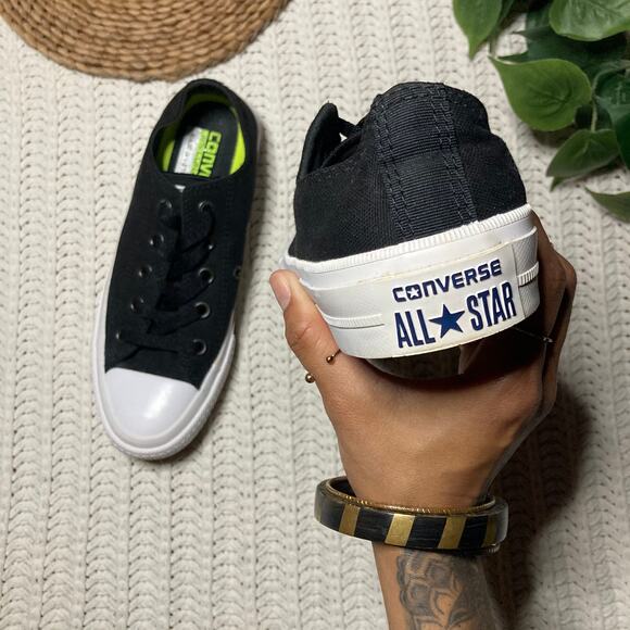 Converse All Star| Chuck Taylor 2 youth kids classic low top sneakers NWOT - Picture 7 of 14